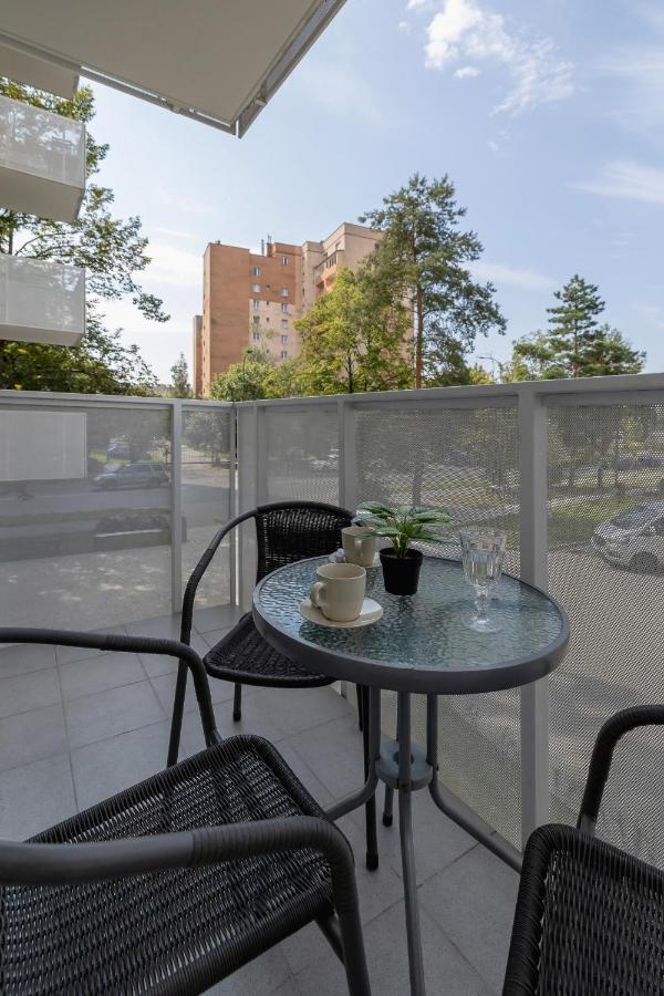 Comfy Apartment Pachonskiego With Parking In Krakow By Noclegi Renters Экстерьер фото