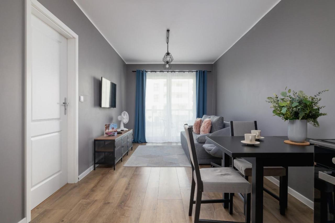 Comfy Apartment Pachonskiego With Parking In Krakow By Noclegi Renters Экстерьер фото