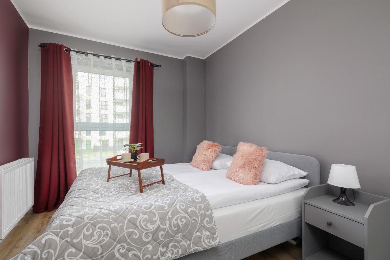Comfy Apartment Pachonskiego With Parking In Krakow By Noclegi Renters Экстерьер фото
